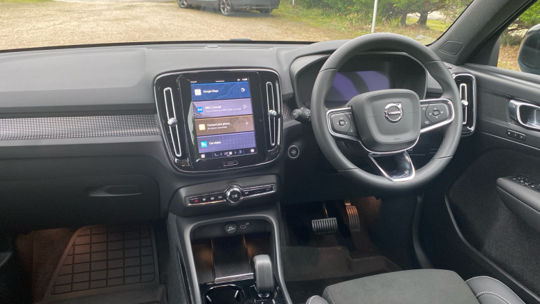 Volvo XC40 2.0 B3P Plus Dark 5dr Auto Petrol Estate